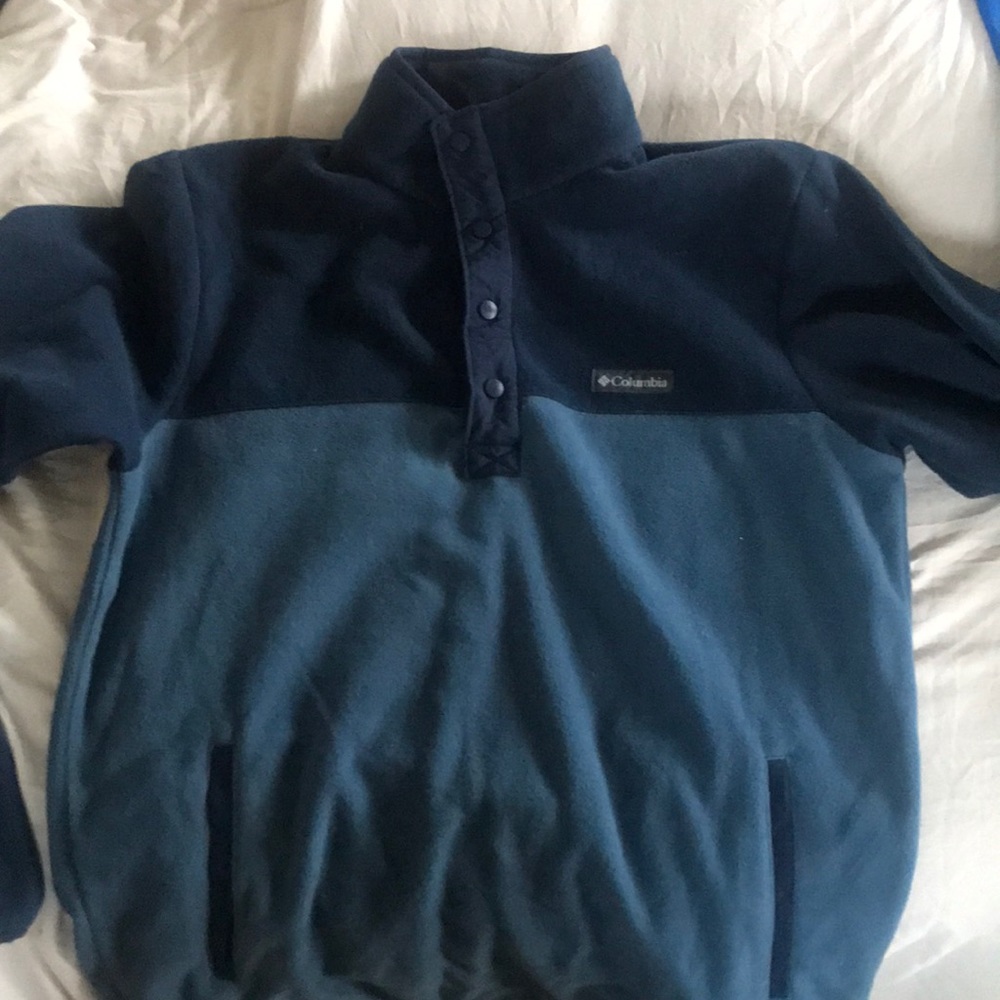 Columbia pull over